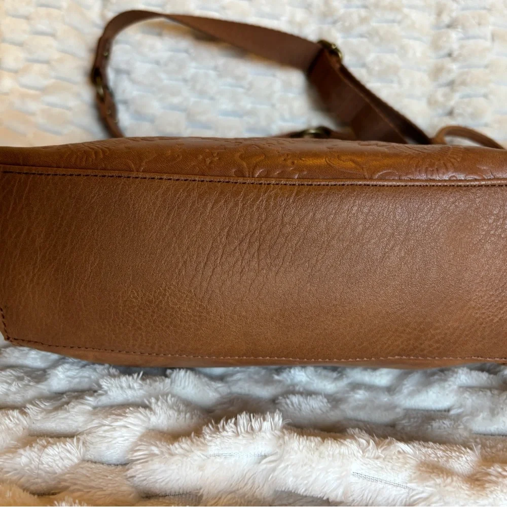 The Sak Silverlake Tan Brown Embossed Leather Crossbody Flap Brass Studs